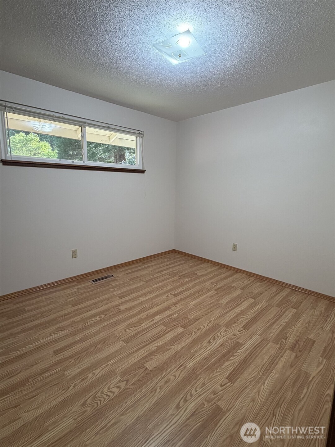 7634 11th Avenue SE, Lacey, WA 98503
