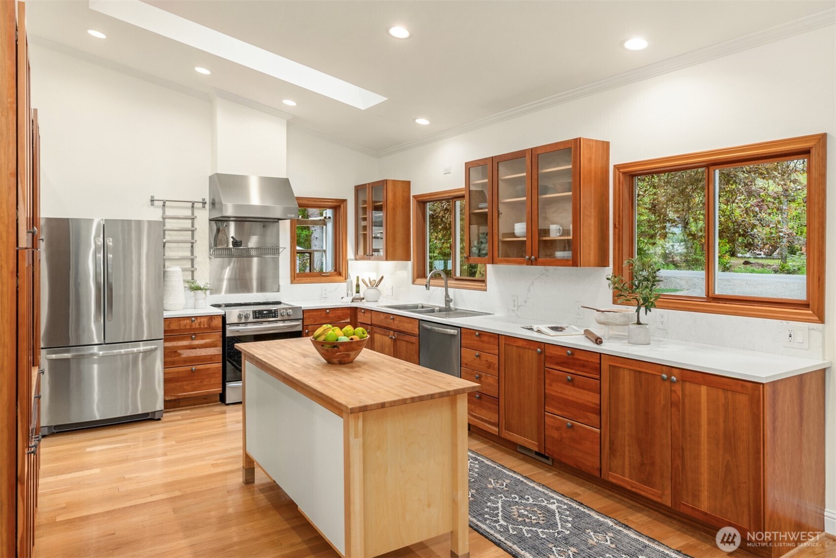 6729 NE Ralston Road , Bainbridge Island, WA 98110