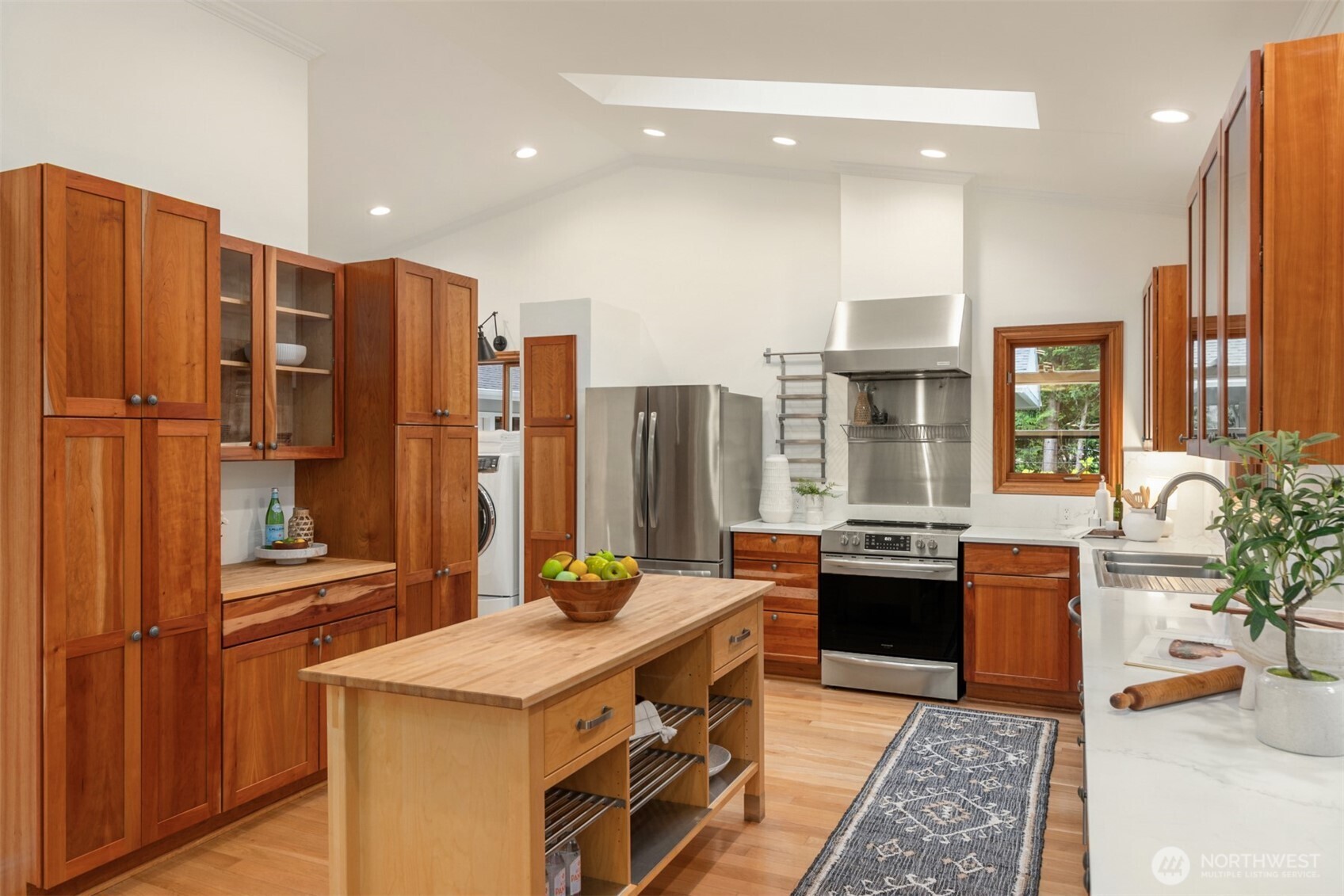 6729 NE Ralston Road , Bainbridge Island, WA 98110
