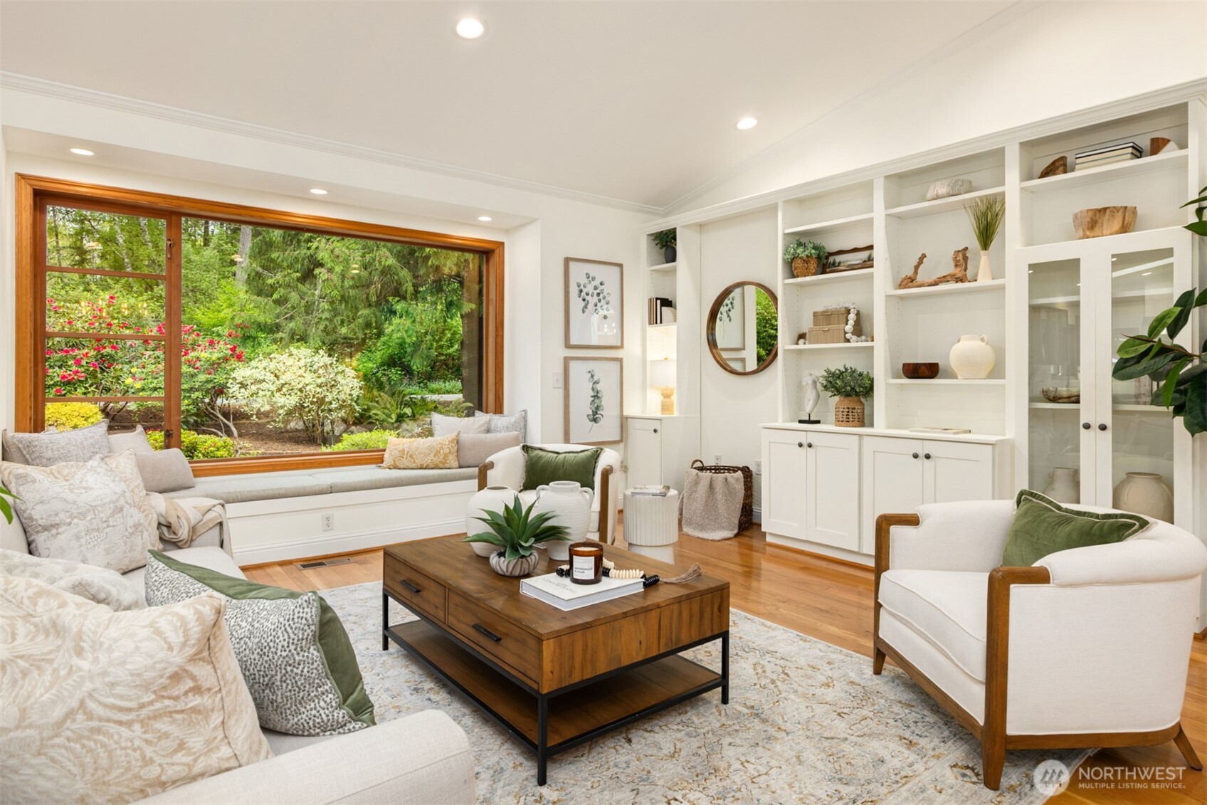 6729 NE Ralston Road , Bainbridge Island, WA 98110