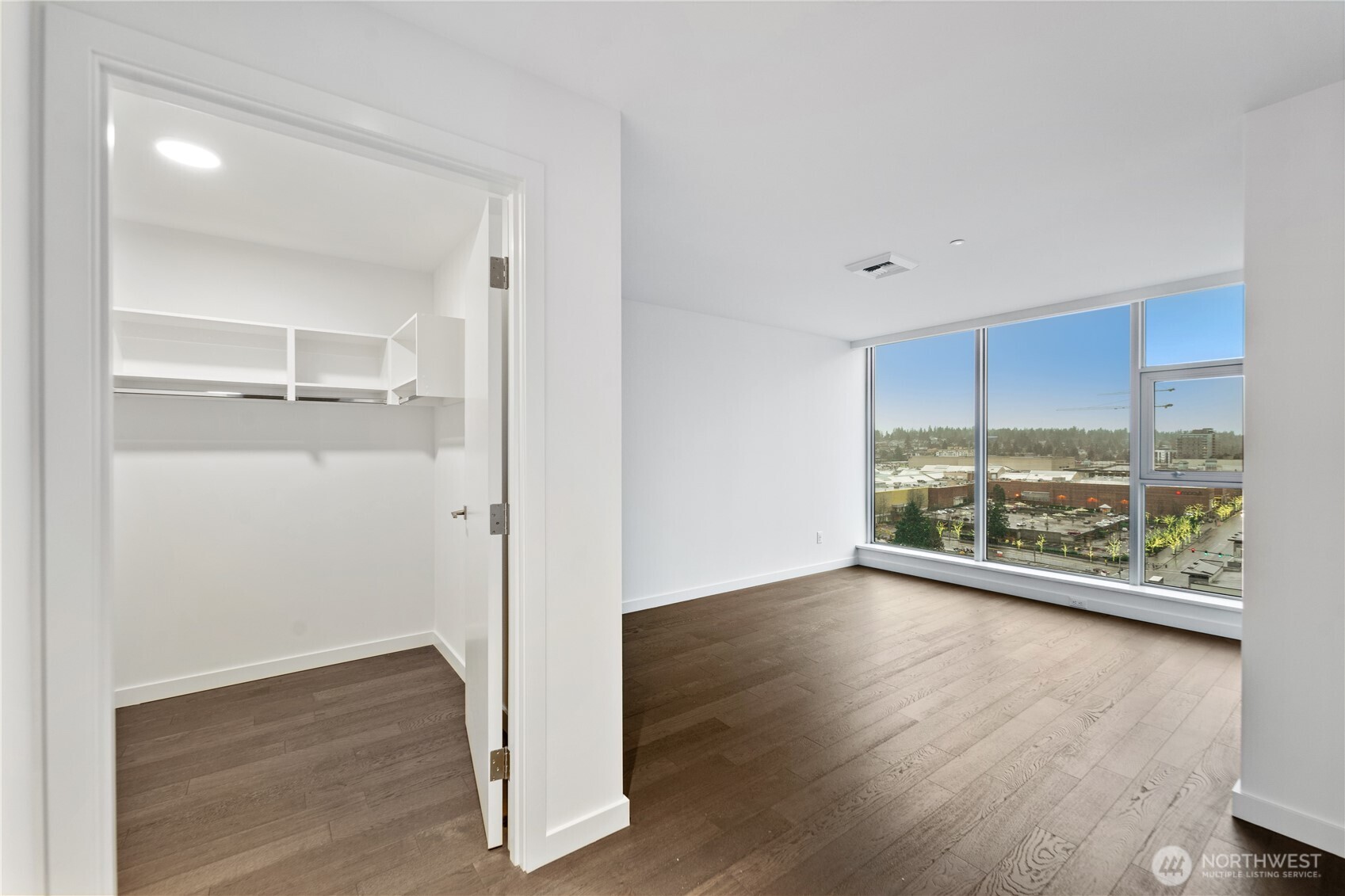 188 Bellevue Way NE #1602, Bellevue, WA 98004