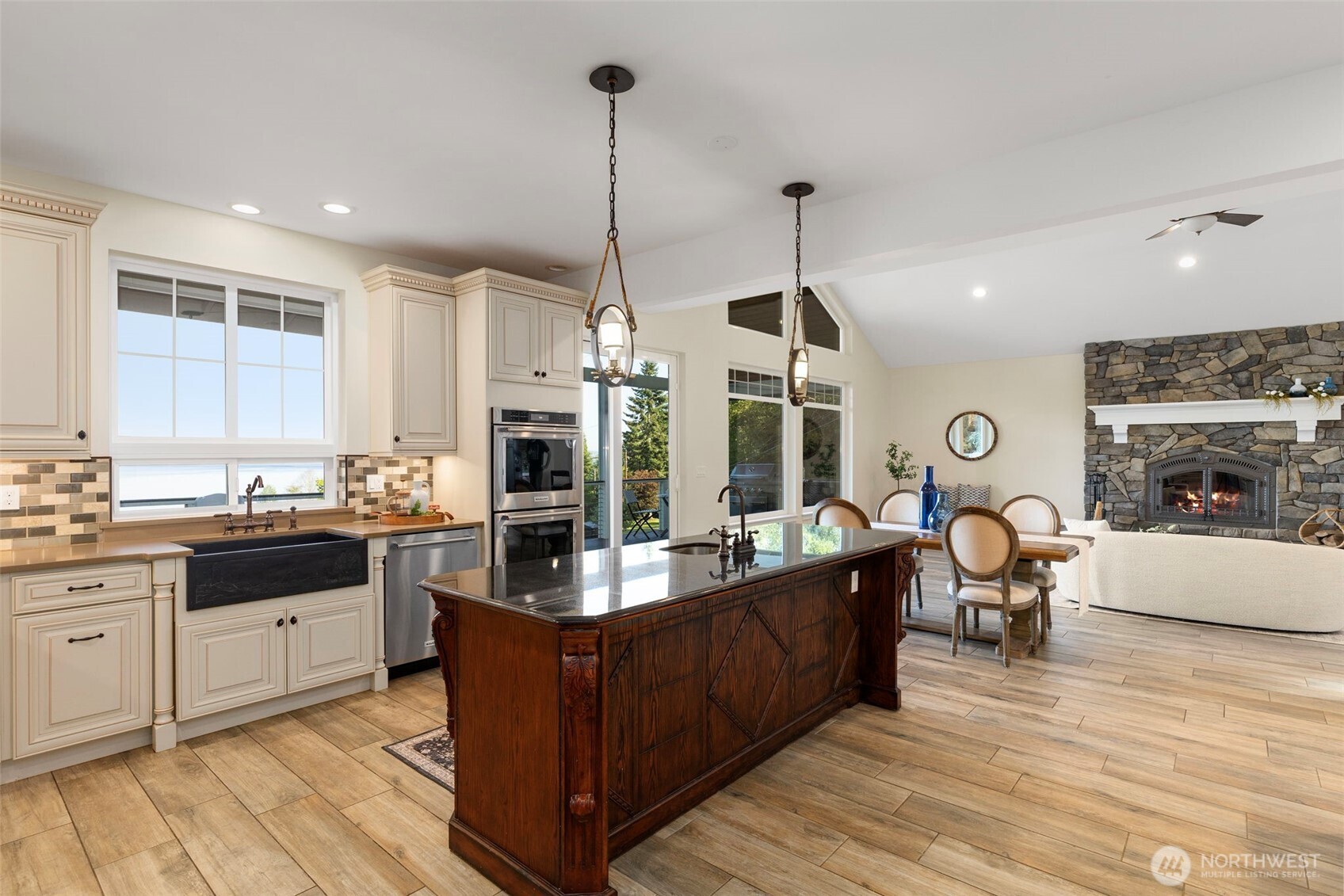 32326 Hoffman Road NE, Kingston, WA 98346