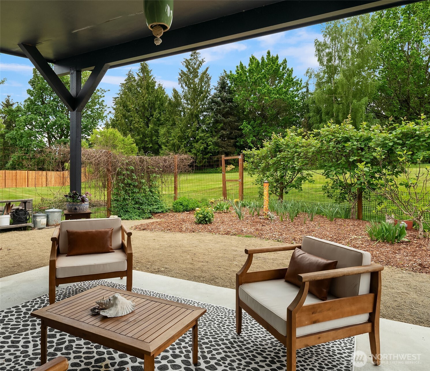 9917 SW 206th Court , Vashon, WA 98070