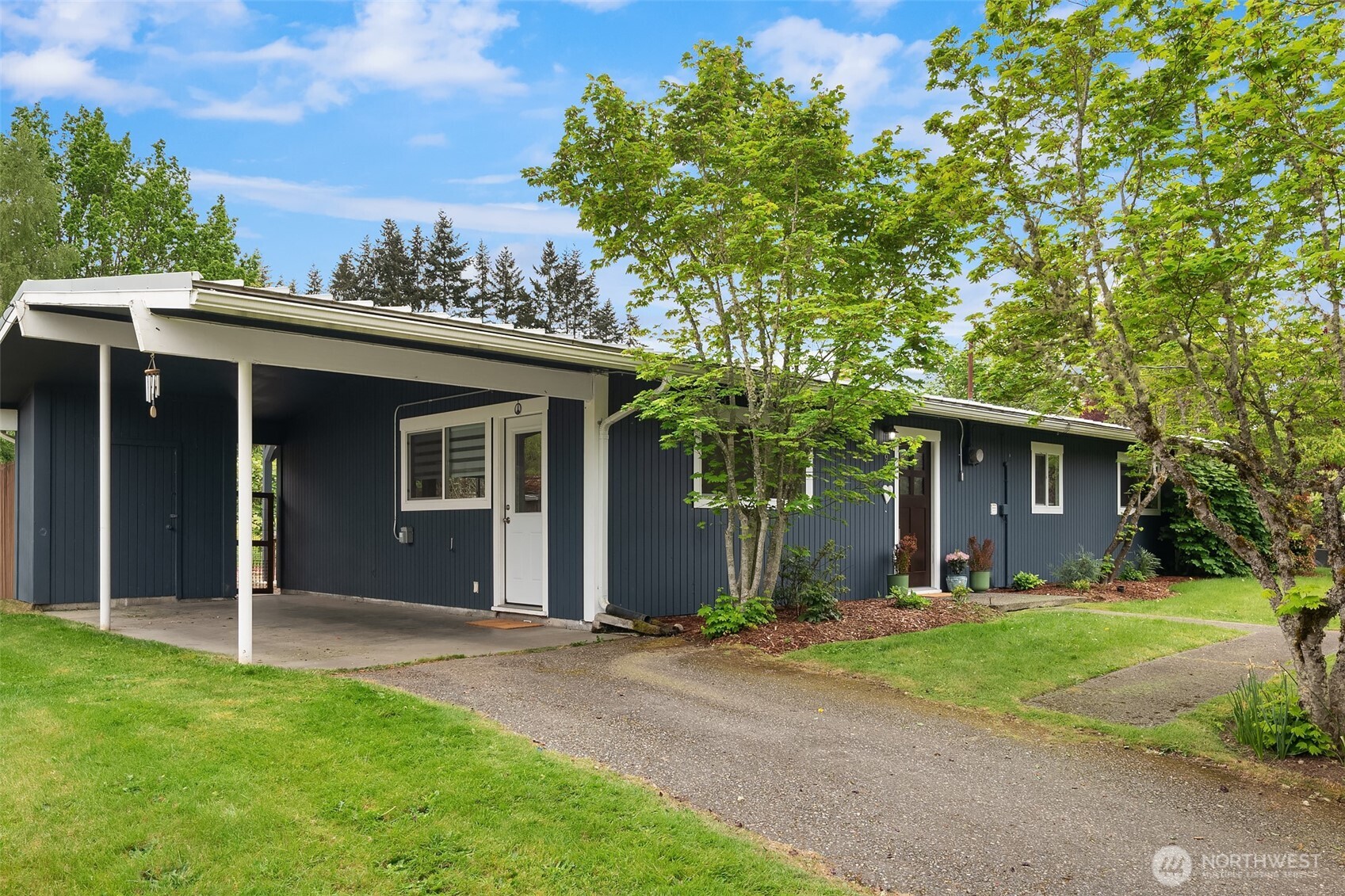 9917 SW 206th Court , Vashon, WA 98070