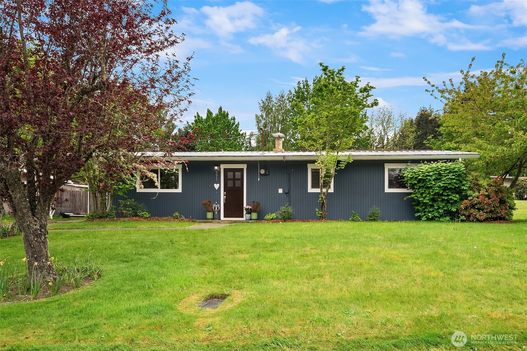 9917 SW 206th Court , Vashon, WA 98070
