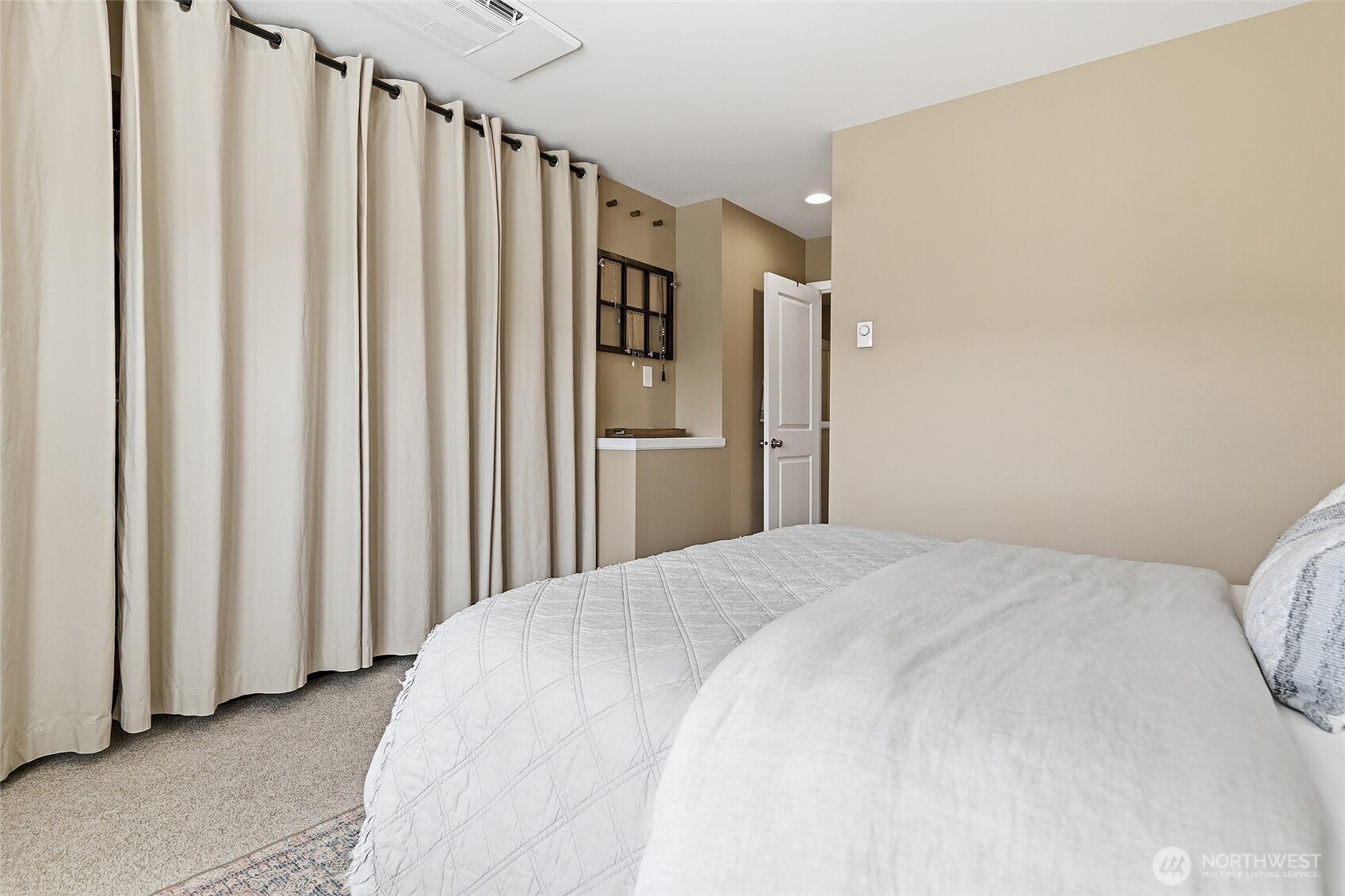 1928 112th Place SE, Everett, WA 98208-7707