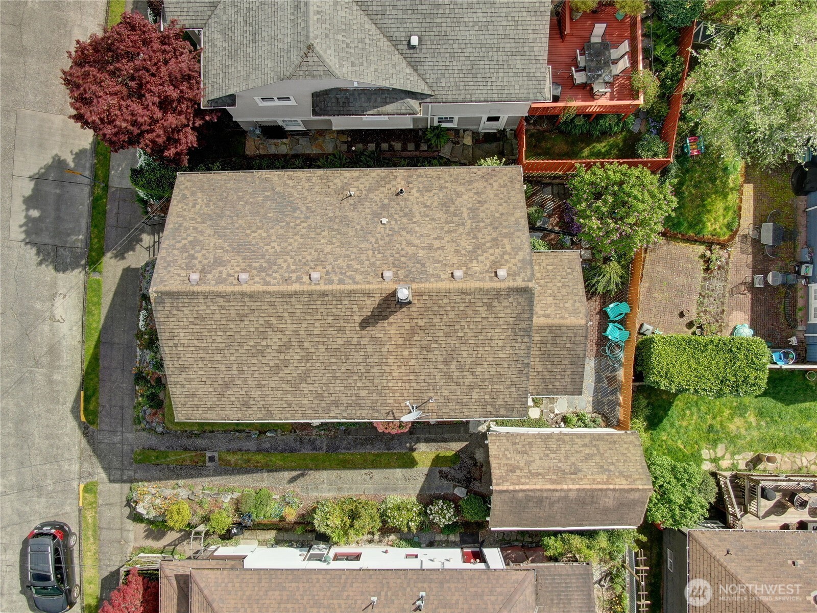 2719 Nob Hill Avenue N, Seattle, WA 98109