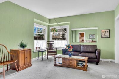2719 Nob Hill Avenue N, Seattle, WA 98109 - Photo 5