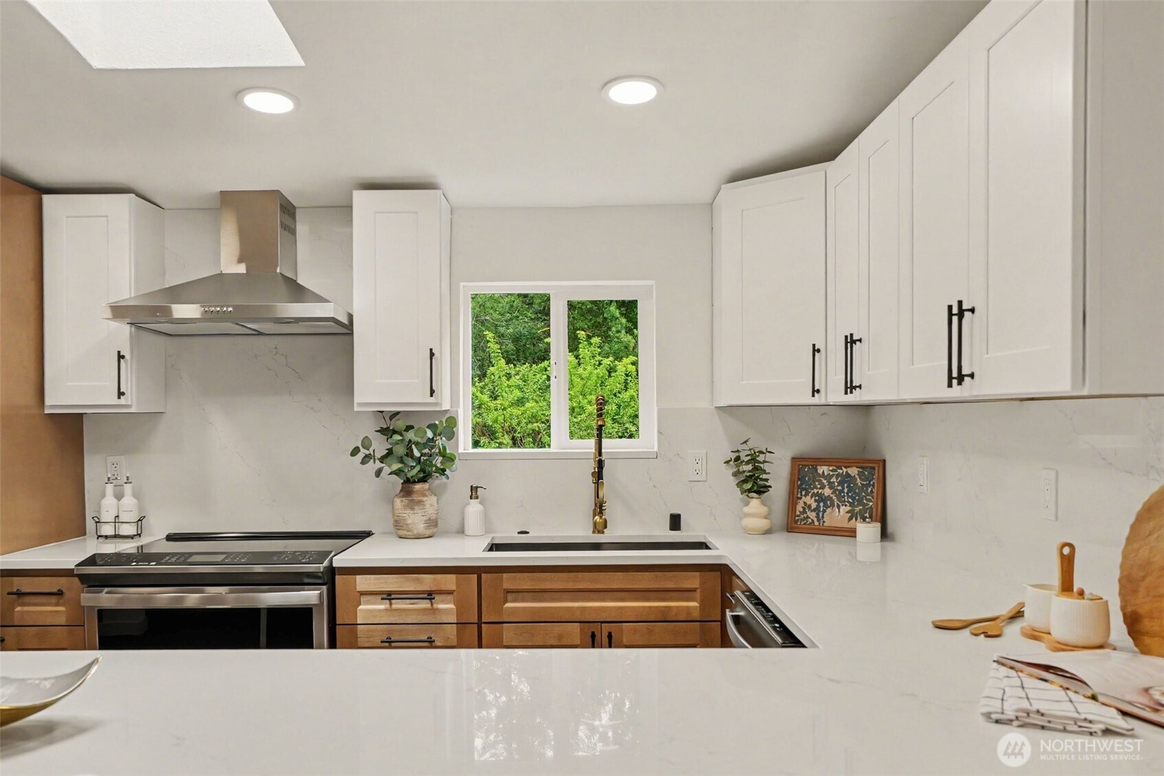 719 Tiedeman Road , Lakebay, WA 98349