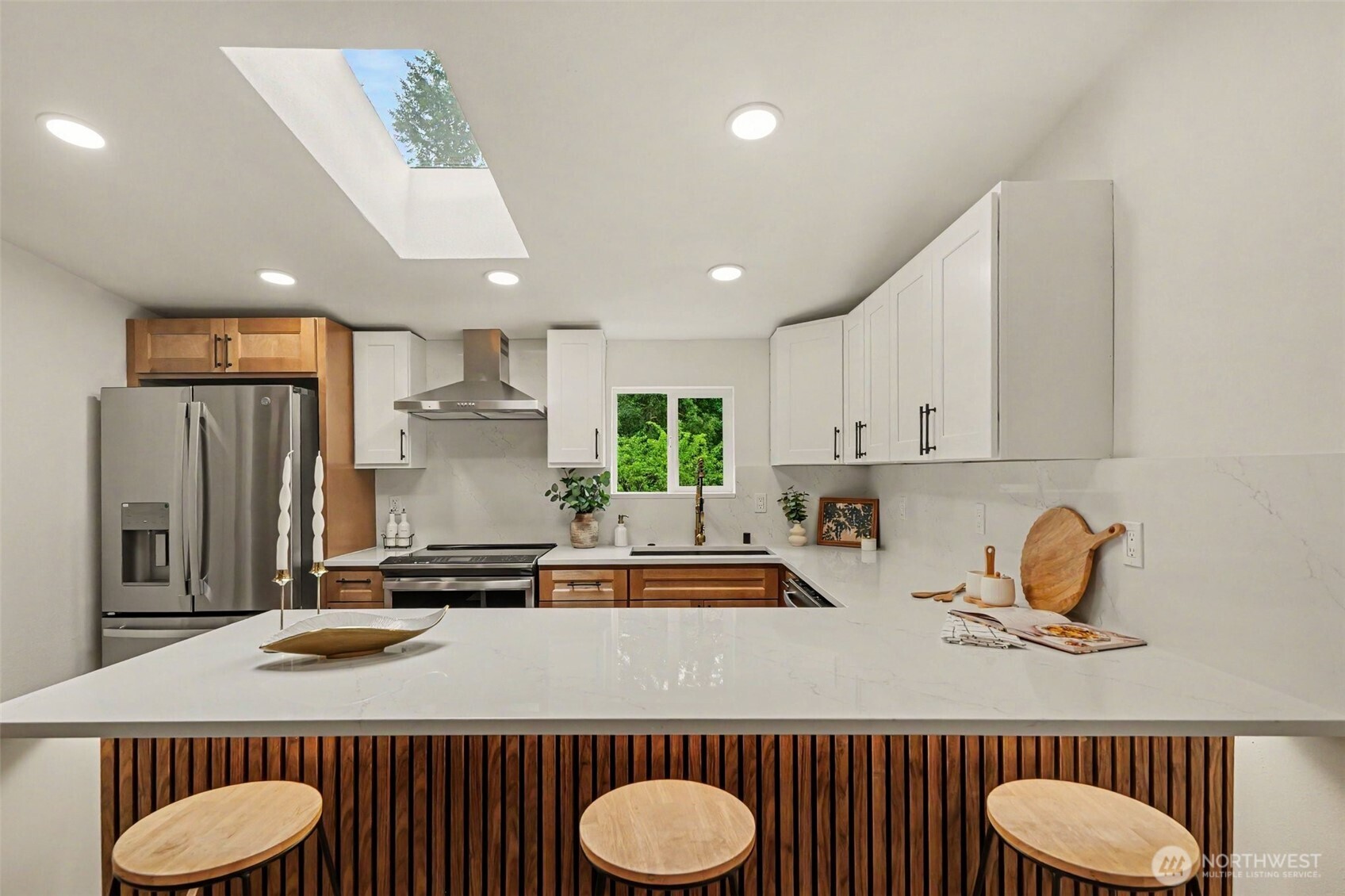 719 Tiedeman Road , Lakebay, WA 98349