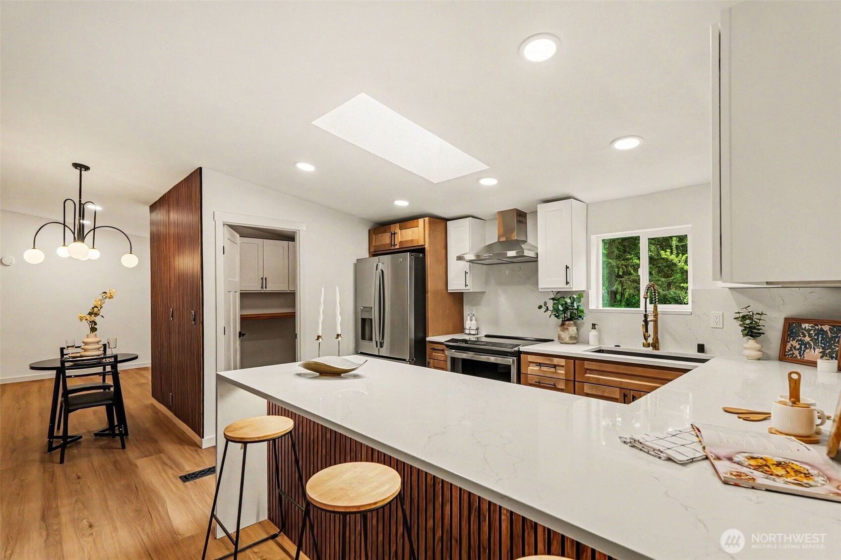 719 Tiedeman Road , Lakebay, WA 98349