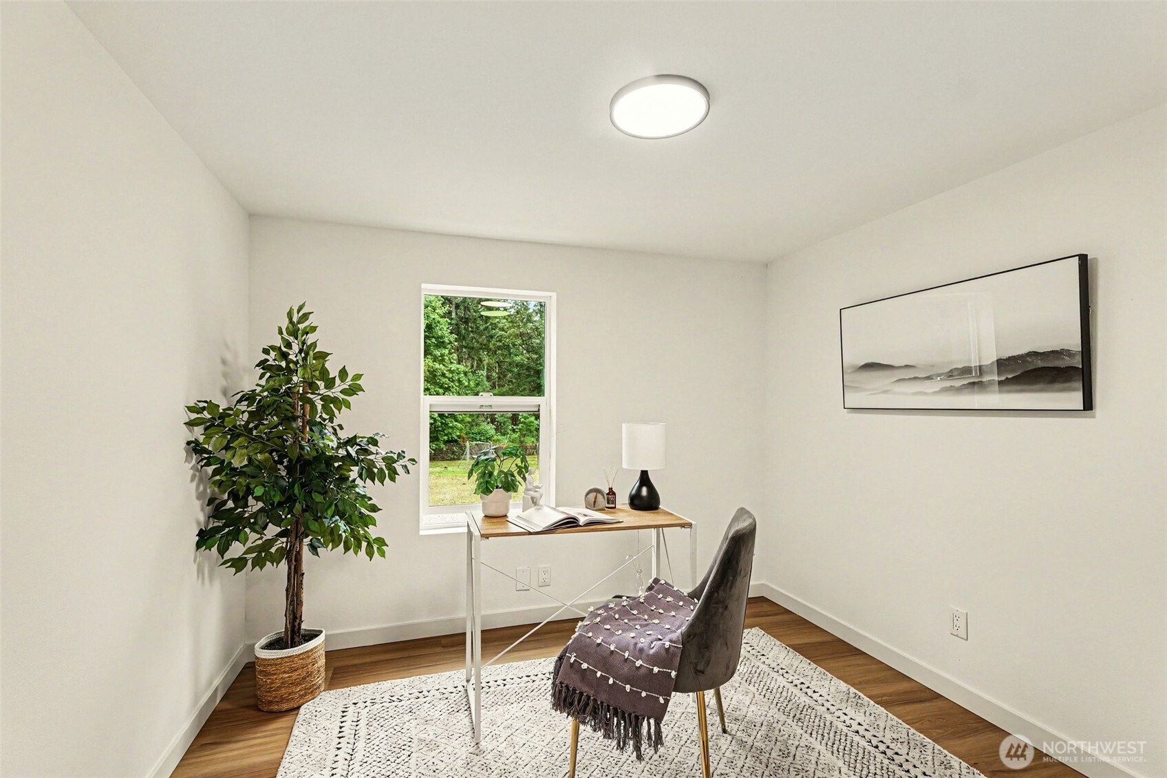 719 Tiedeman Road , Lakebay, WA 98349