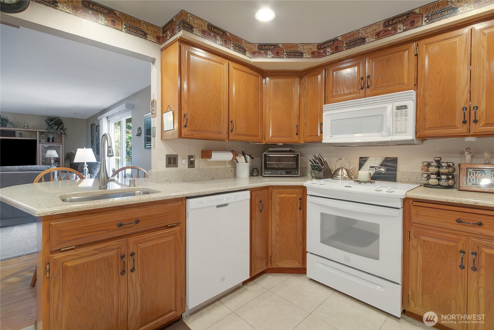 30925 22nd Avenue SW, Federal Way, WA 98023-7806