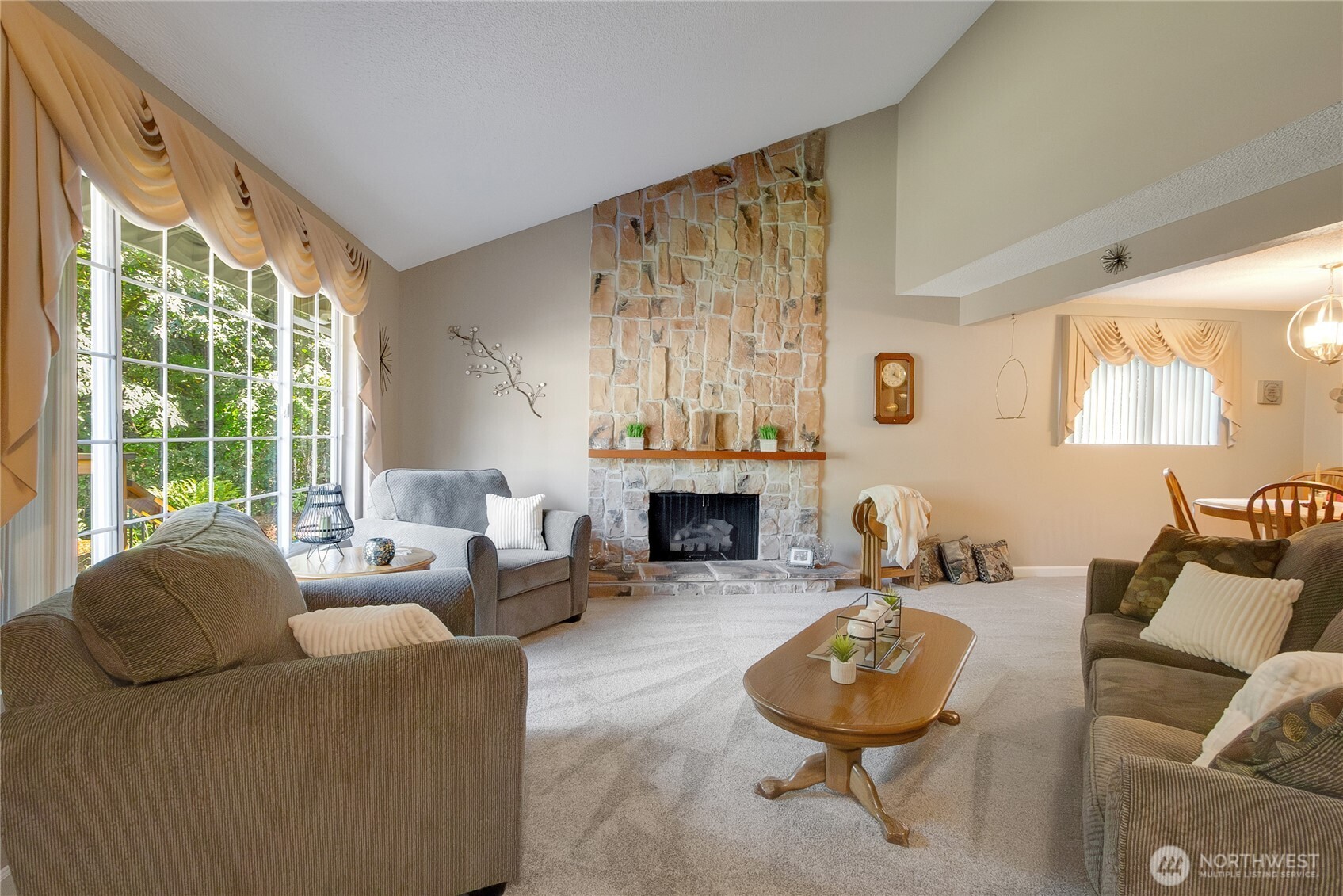 30925 22nd Avenue SW, Federal Way, WA 98023-7806