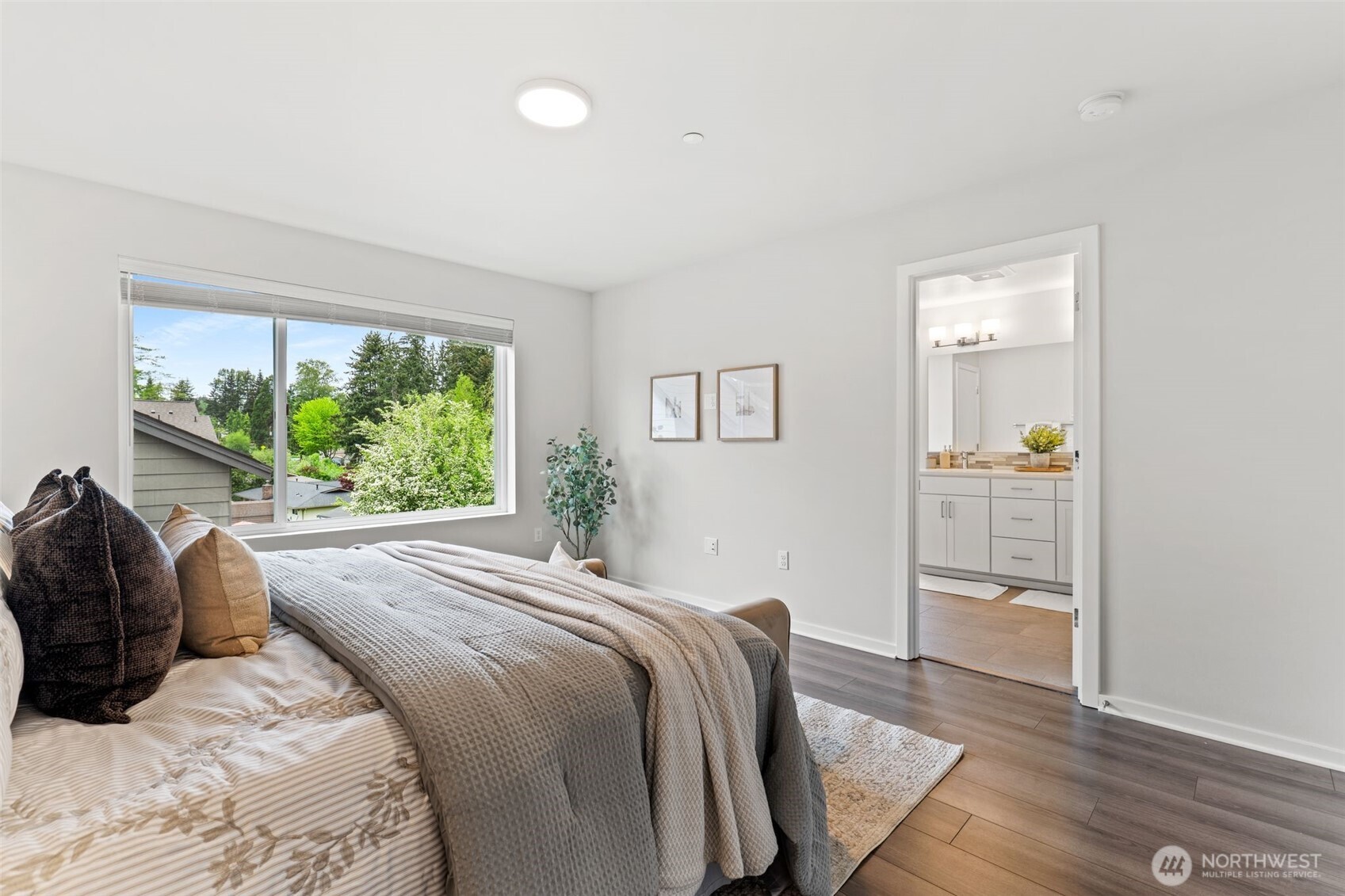 13628 Manor Way #C4, Lynnwood, WA 98087