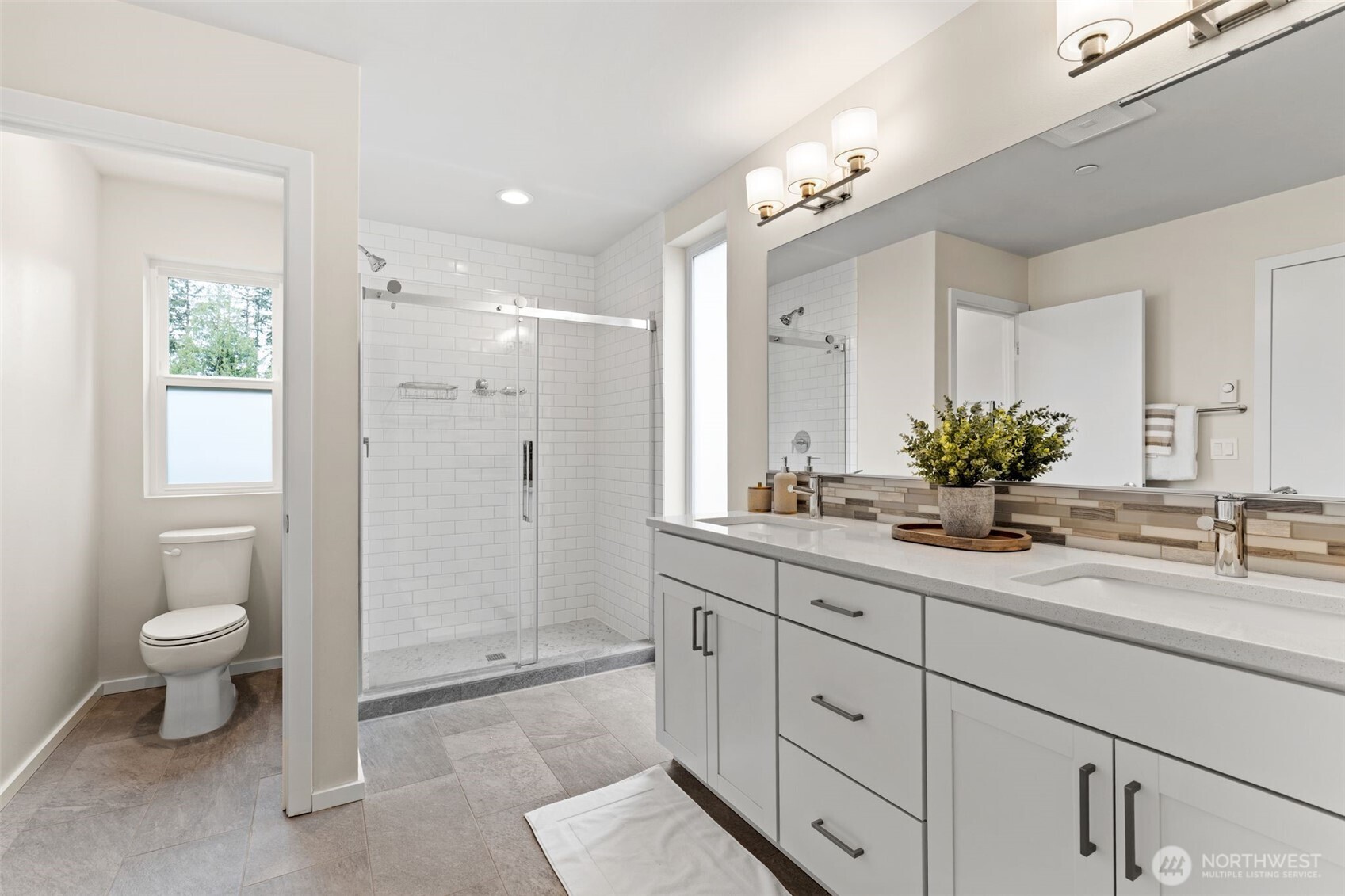 13628 Manor Way #C4, Lynnwood, WA 98087