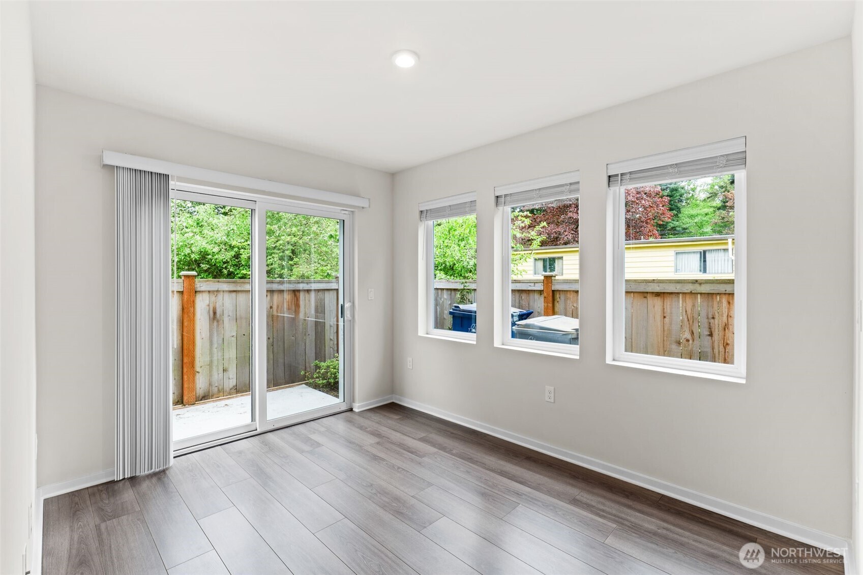 13628 Manor Way #C4, Lynnwood, WA 98087