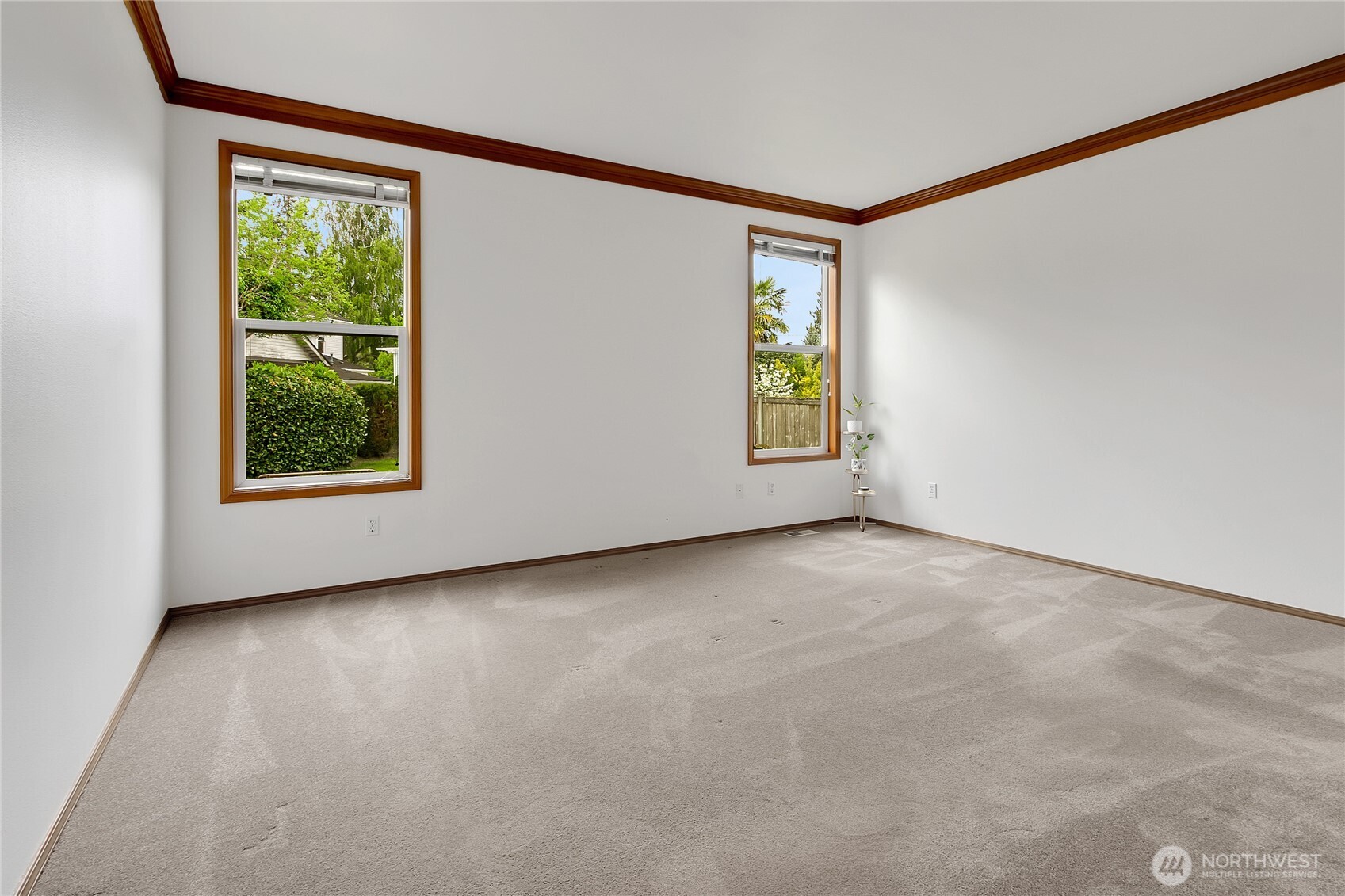 2113 12th Ave NW, Puyallup, WA 98371-3959
