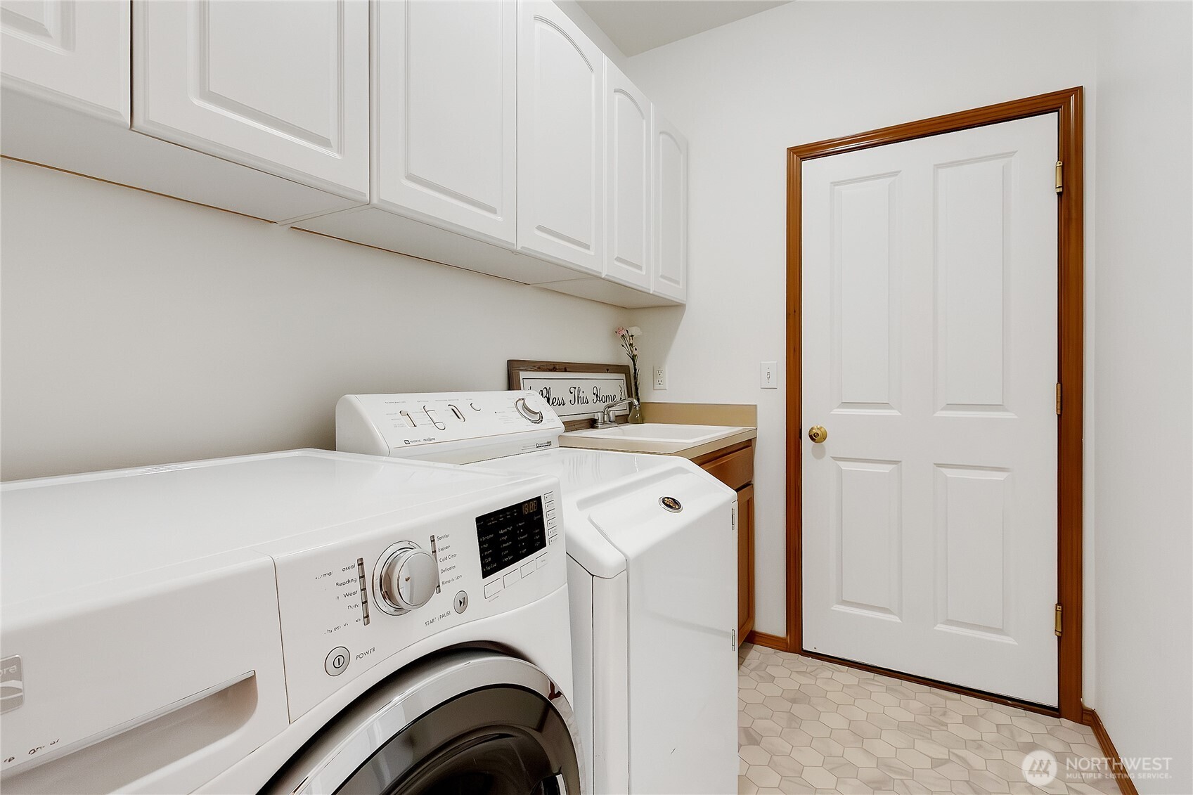 2113 12th Ave NW, Puyallup, WA 98371-3959