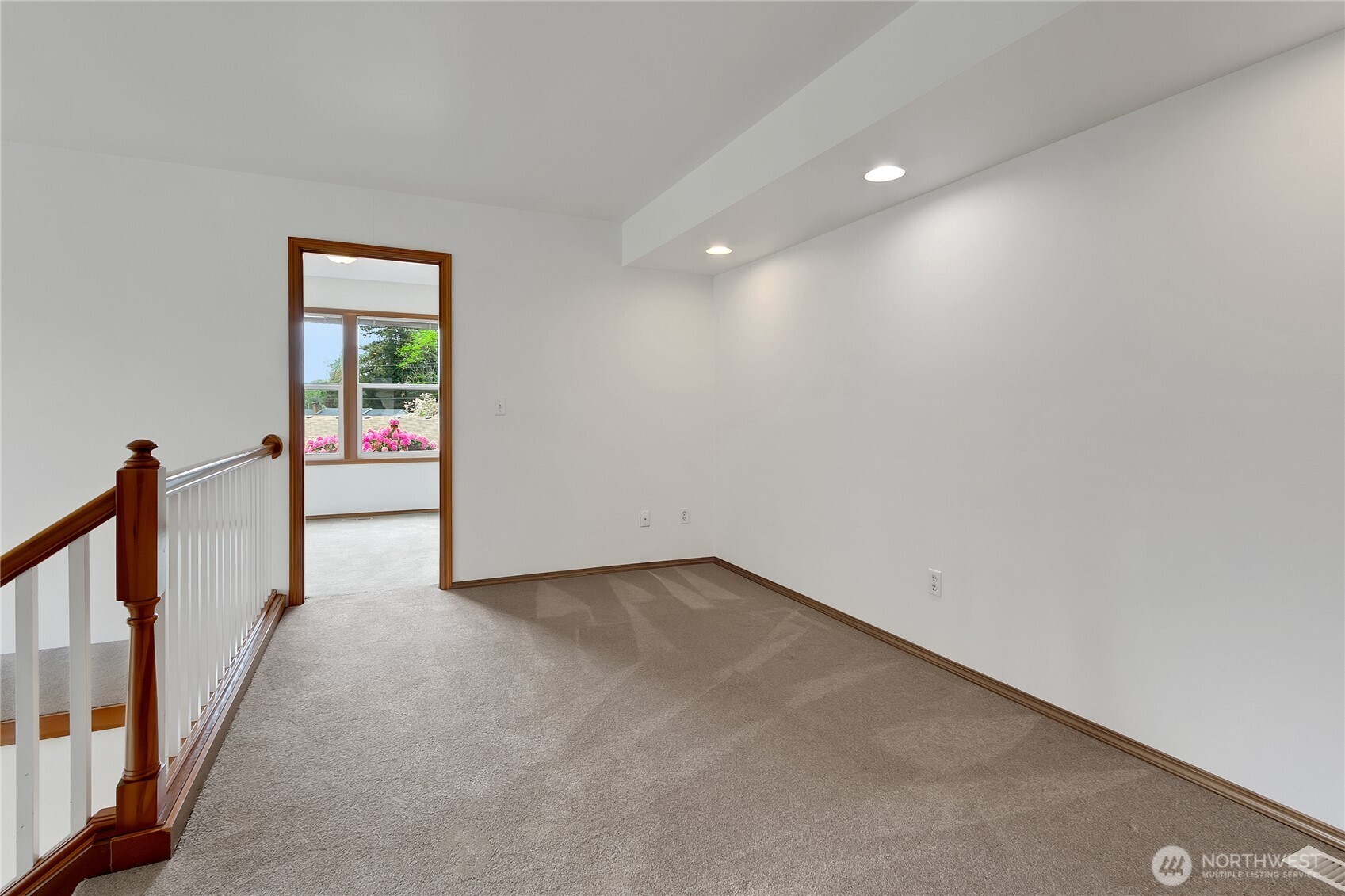 2113 12th Ave NW, Puyallup, WA 98371-3959