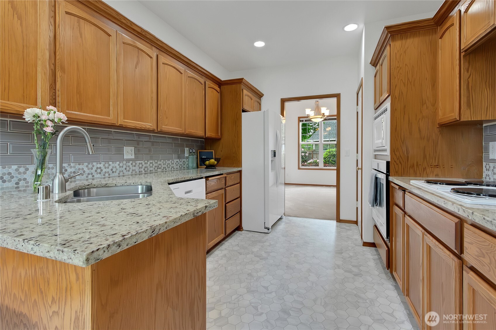2113 12th Ave NW, Puyallup, WA 98371-3959