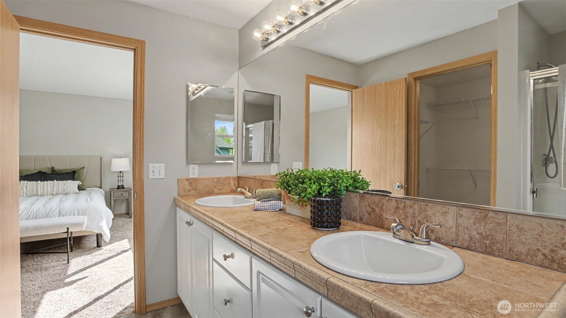 1340 57th Drive SE, Auburn, WA 98092-8729