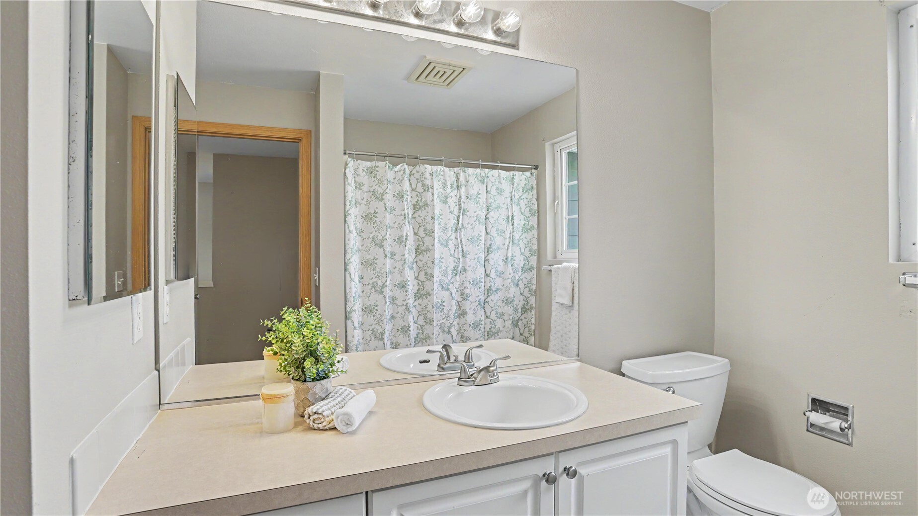 1340 57th Drive SE, Auburn, WA 98092-8729