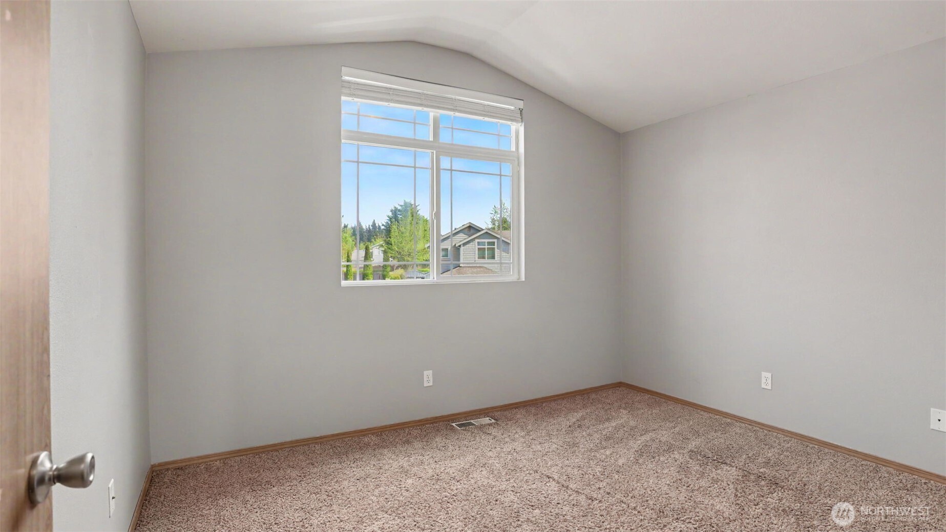 1340 57th Drive SE, Auburn, WA 98092-8729