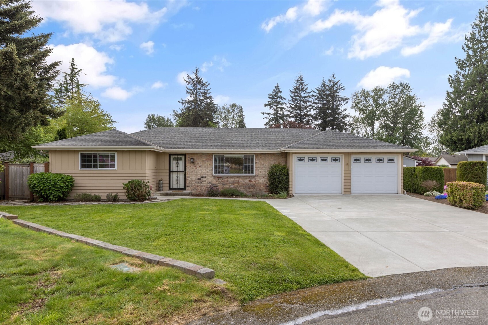 11921 SE 205th Street , Kent, WA 98031