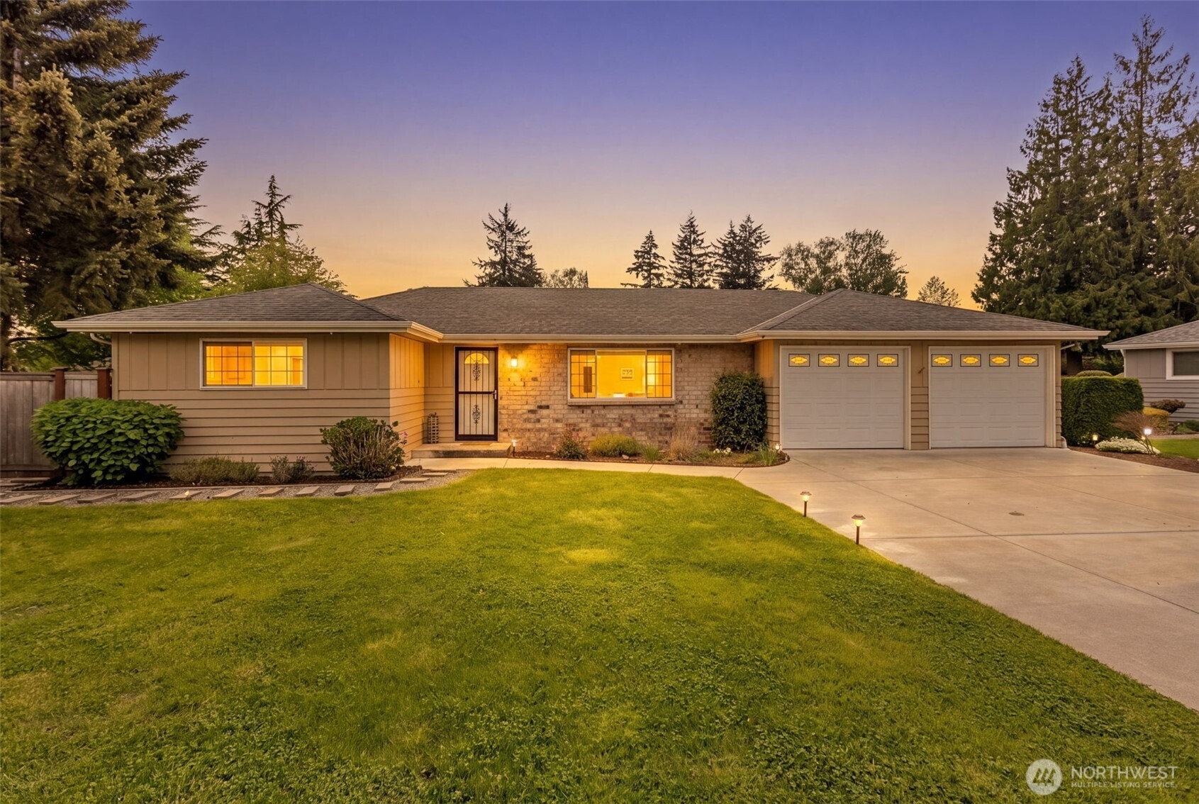 11921 SE 205th Street , Kent, WA 98031