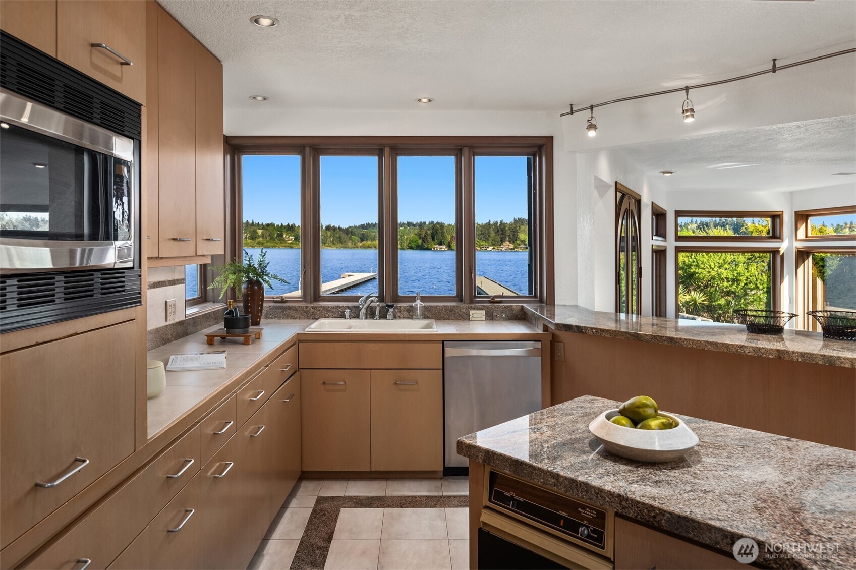 8503 NE Juanita Drive , Kirkland, WA 98034