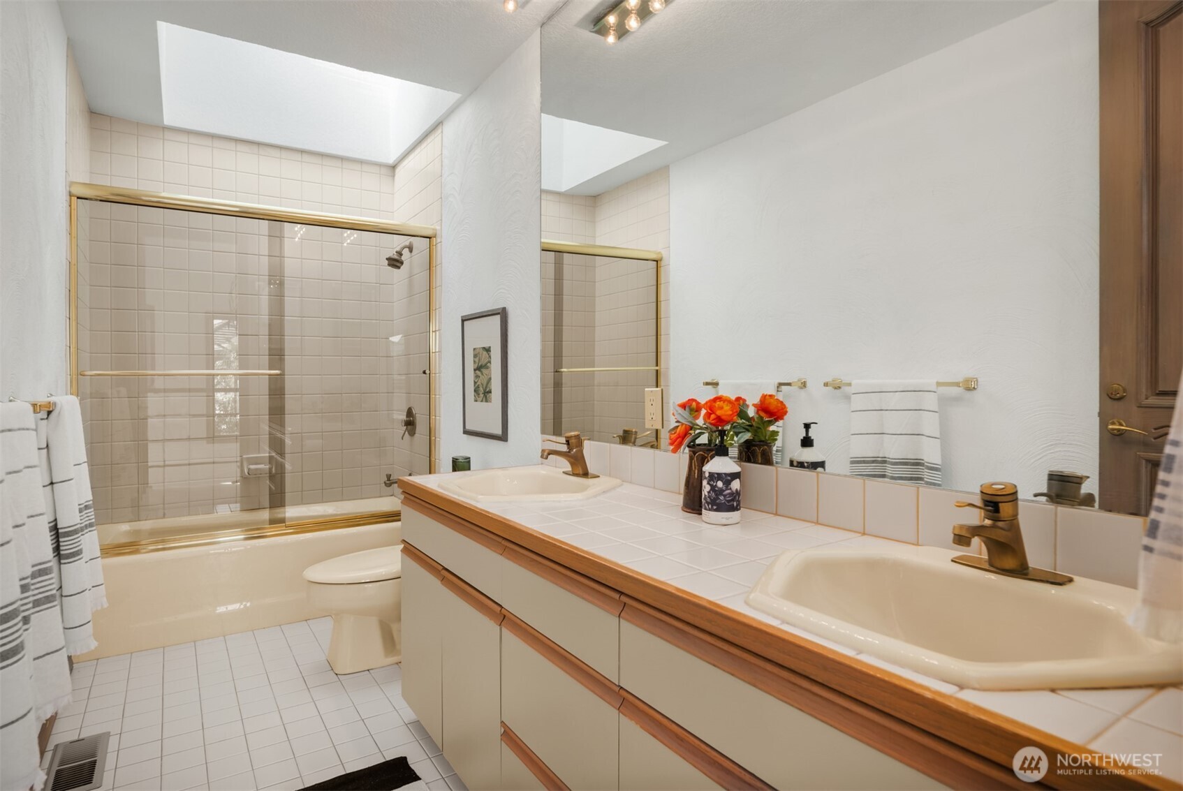 8503 NE Juanita Drive , Kirkland, WA 98034
