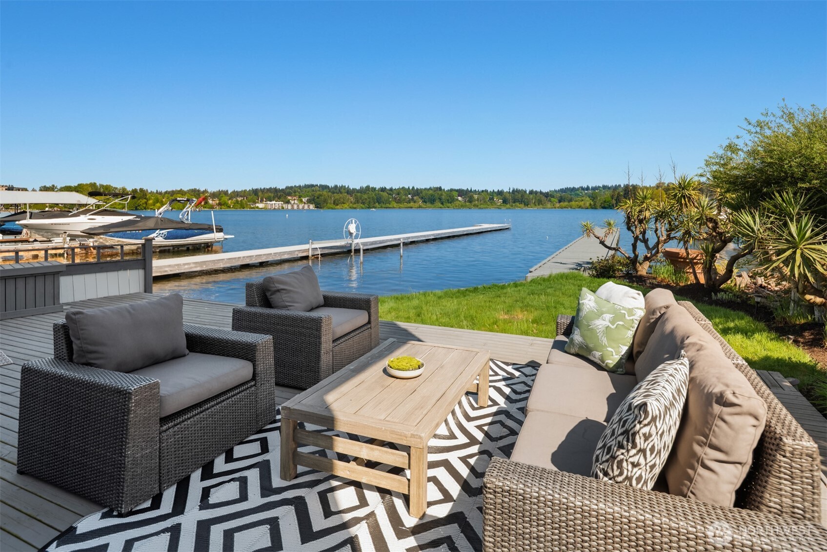 8503 NE Juanita Drive , Kirkland, WA 98034