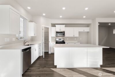 277 Cremini Loop SE #34, Lacey, WA 98513 - Photo 2