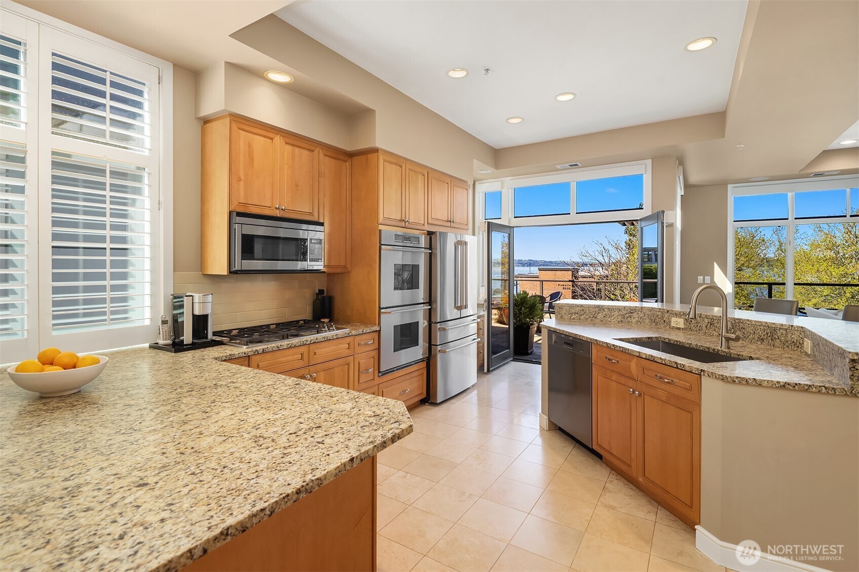 5726 Lake Washington Boulevard NE #3002, Kirkland, WA 98033