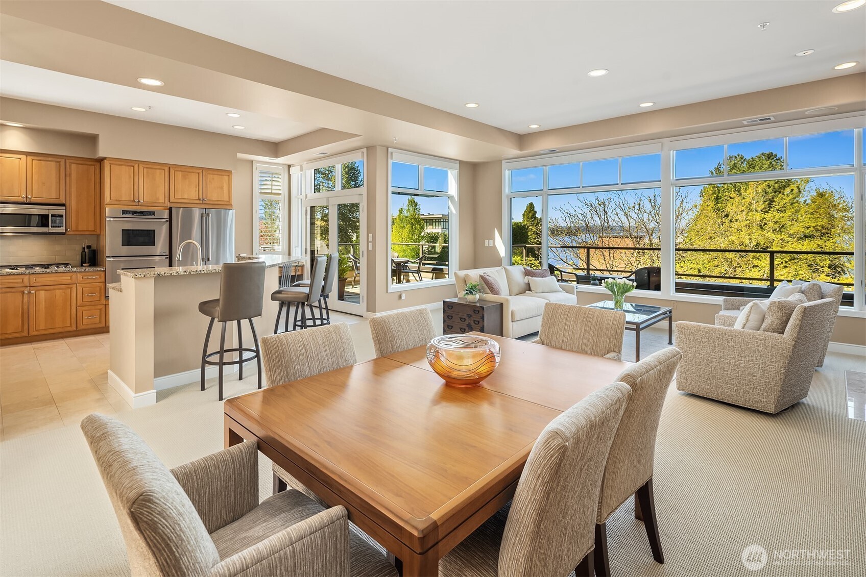 5726 Lake Washington Boulevard NE #3002, Kirkland, WA 98033