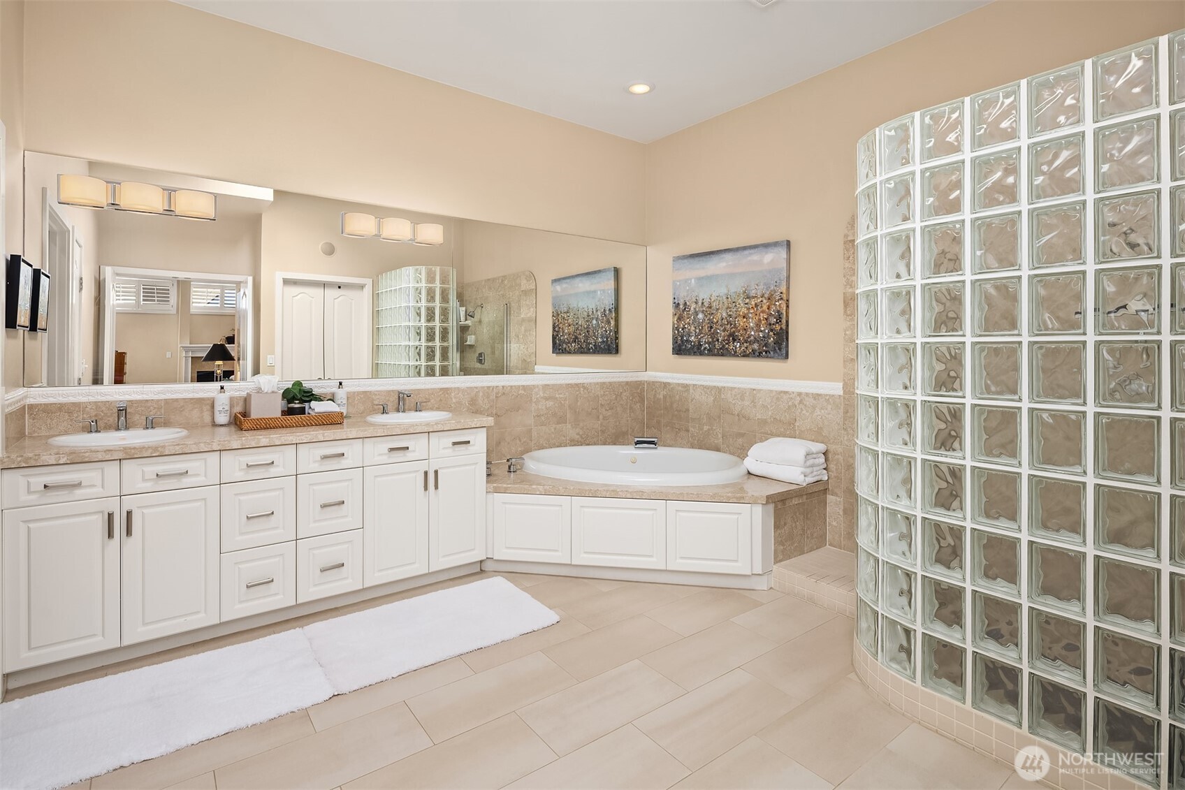 5726 Lake Washington Boulevard NE #3002, Kirkland, WA 98033