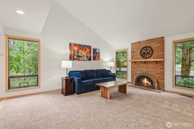 22934 SE 37th St , Sammamish, WA 98075 - Photo 6