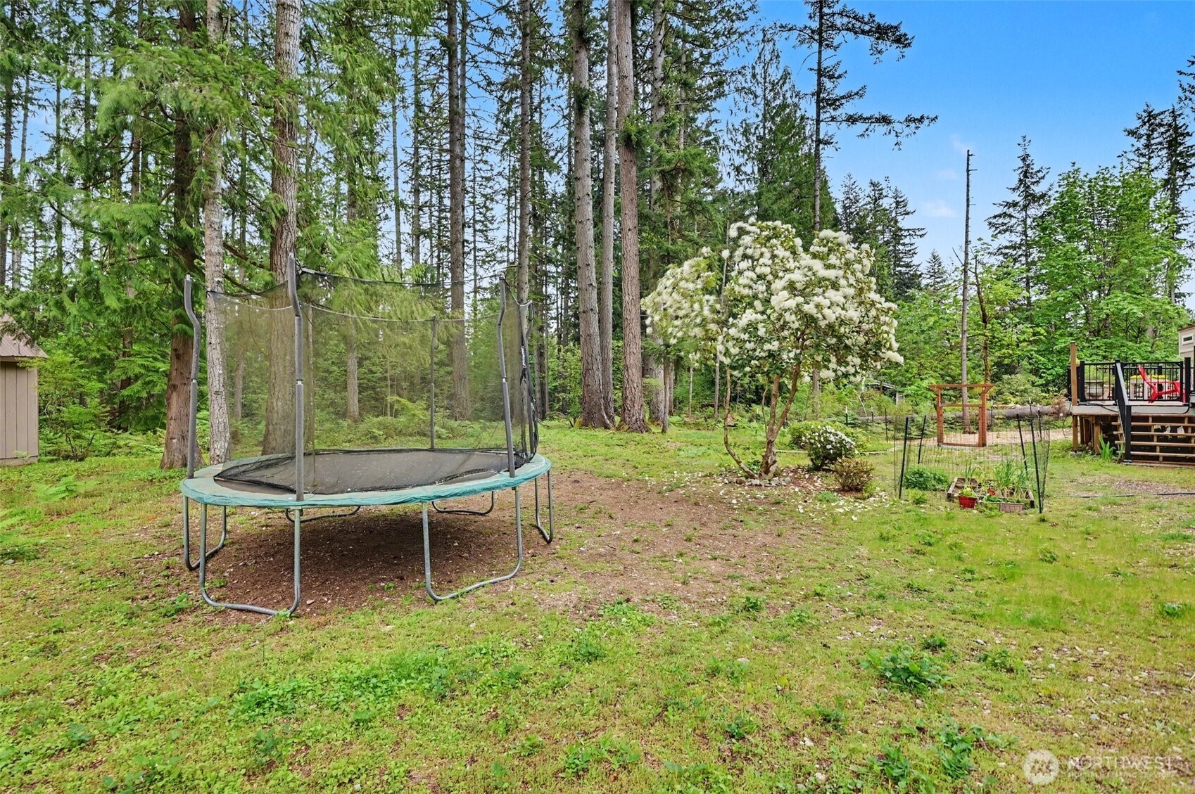 22934 SE 37th St , Sammamish, WA 98075