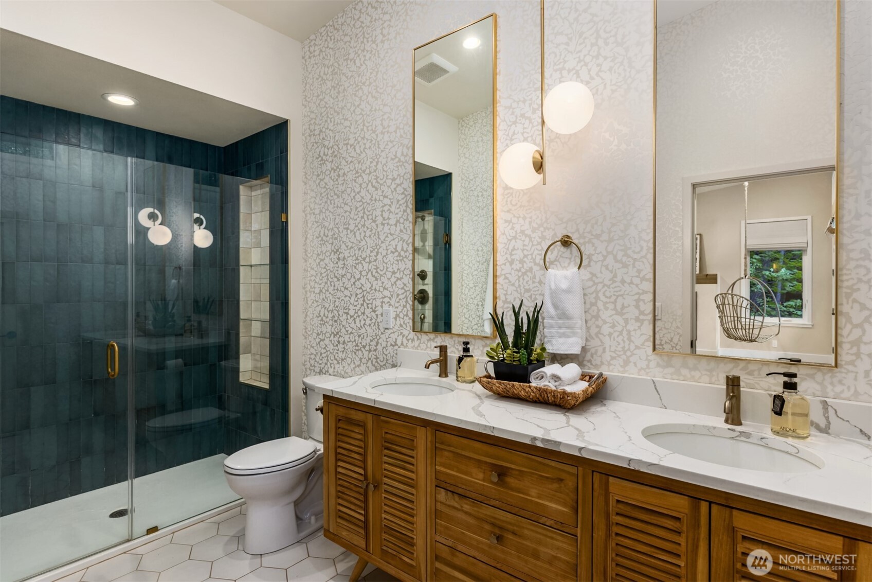4591 NE Wildlife Court , Poulsbo, WA 98370