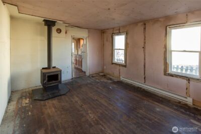 722 Jackson Street , Omak, WA 98841 - Photo 2