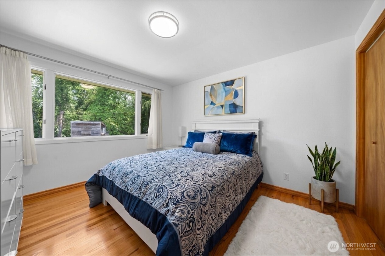 4536 119th Avenue SE, Bellevue, WA 98006