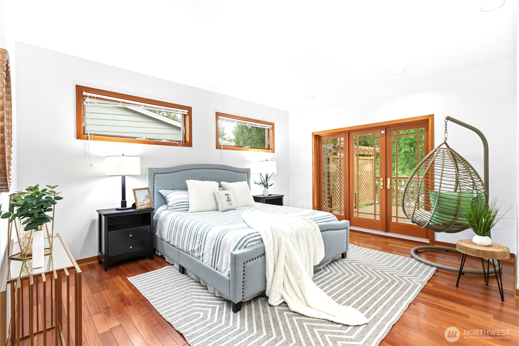 7020 137th Avenue NE, Redmond, WA 98052