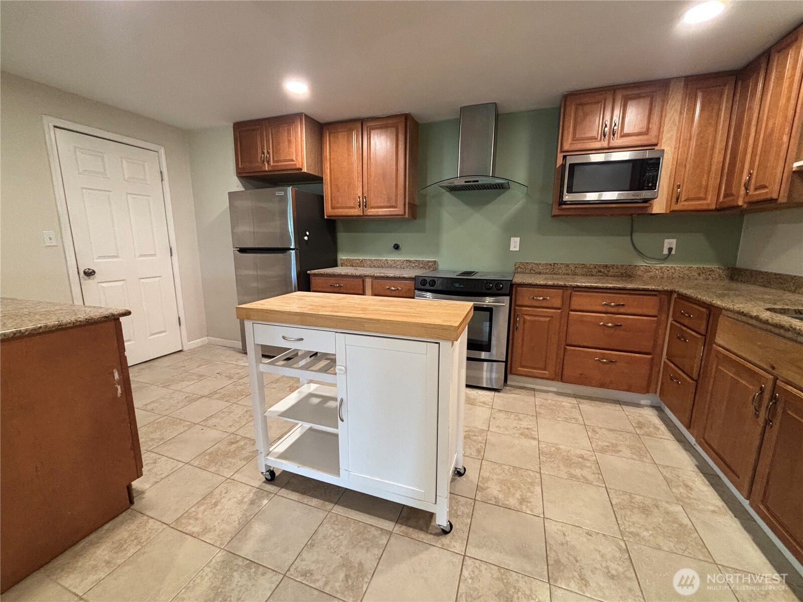4502 E Bay Drive NW #B, Gig Harbor, WA 98335