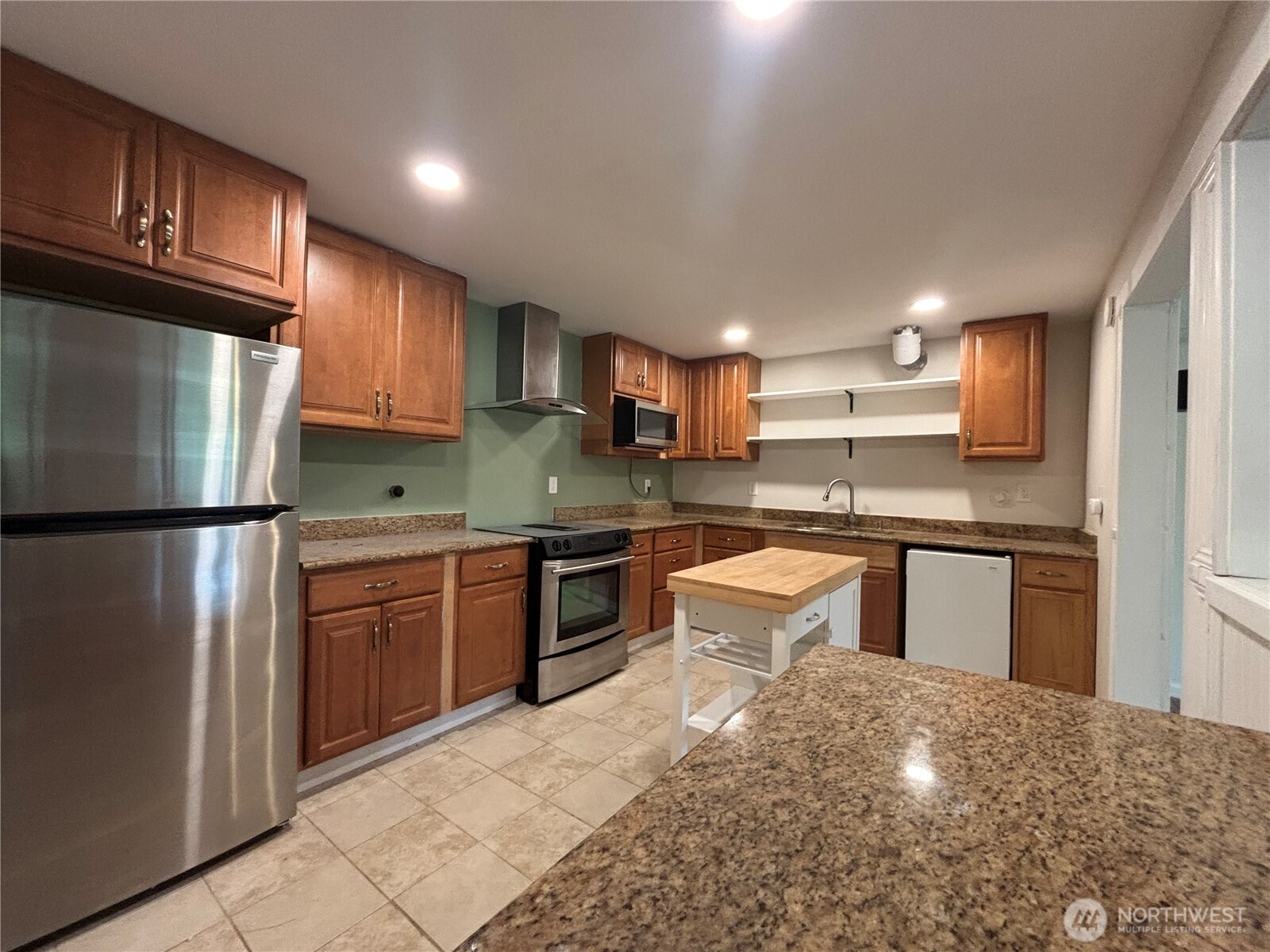 4502 E Bay Drive NW #B, Gig Harbor, WA 98335