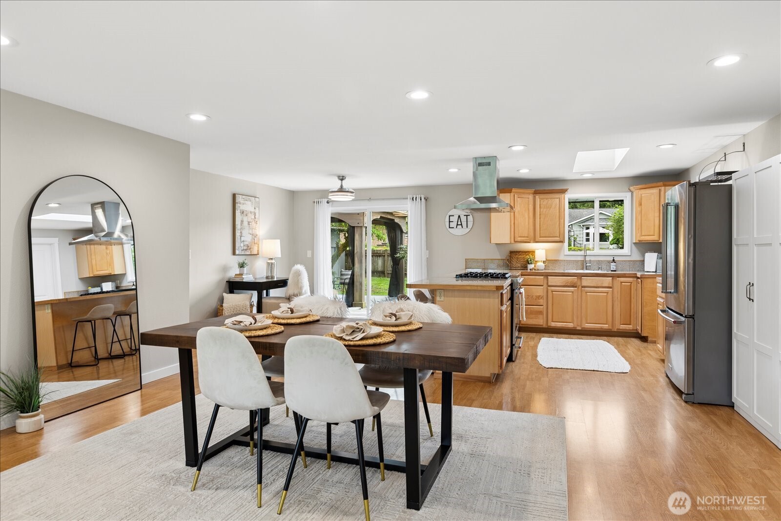 14720 Broadway Avenue , Snohomish, WA 98296