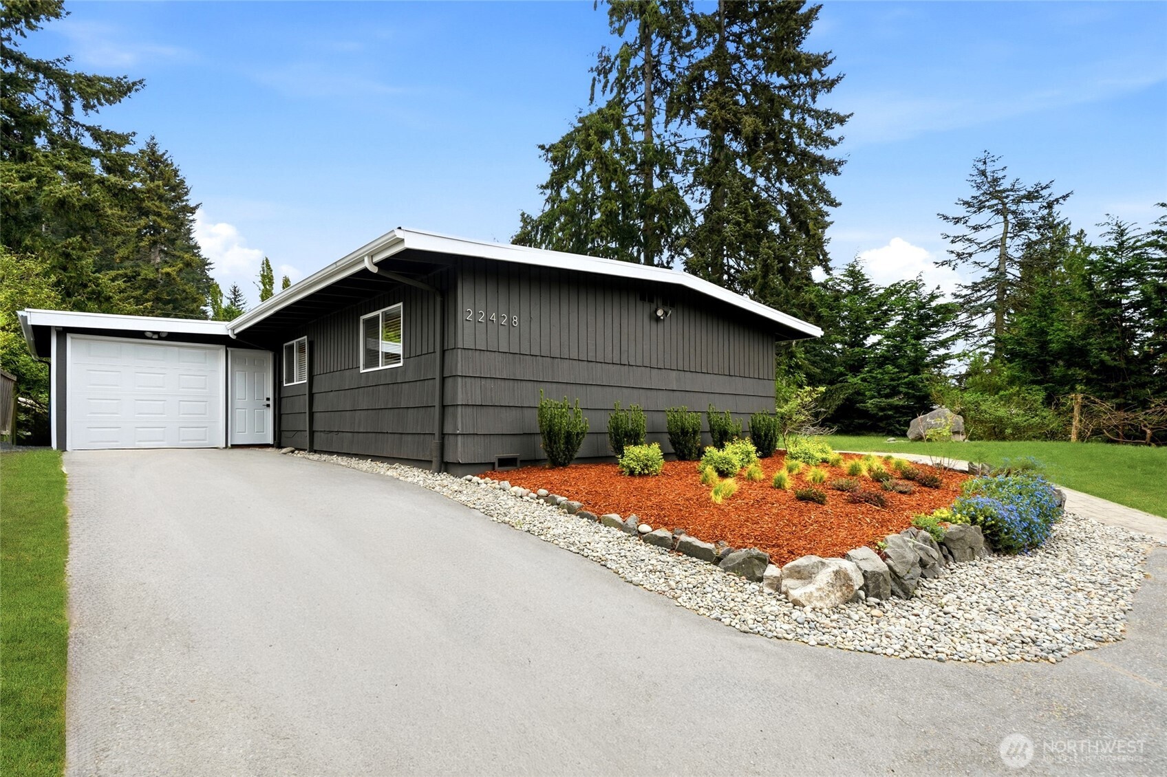22428 91st Ave W, Edmonds, WA 98026