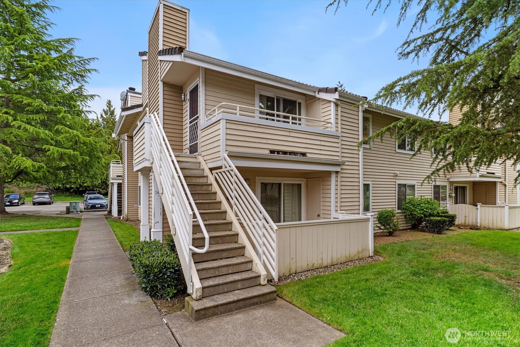 21303 52nd Avenue W #C-214, Mountlake Terrace, WA 98043