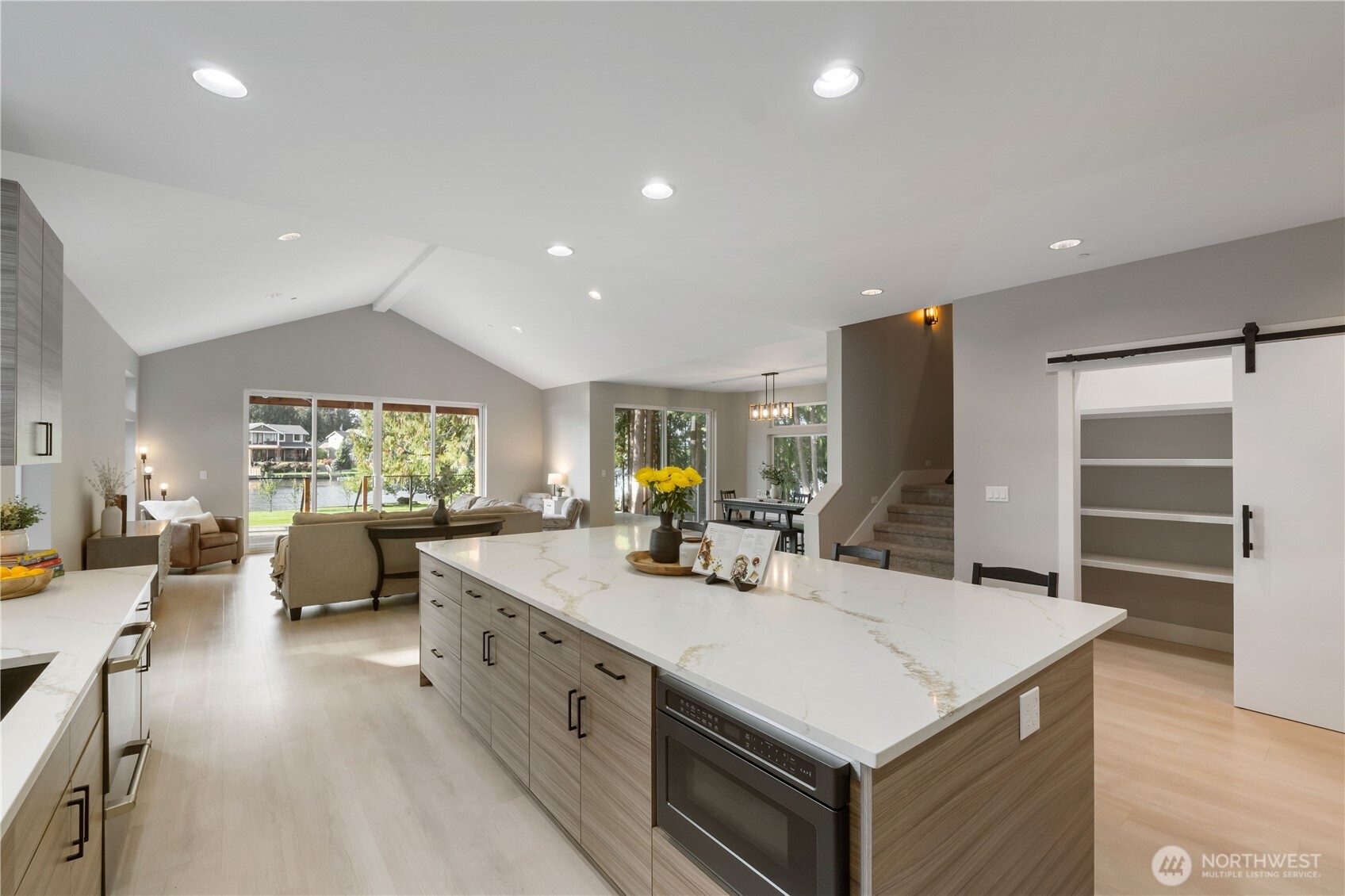 6598 Vandermark Road E, Bonney Lake, WA 98391-7382