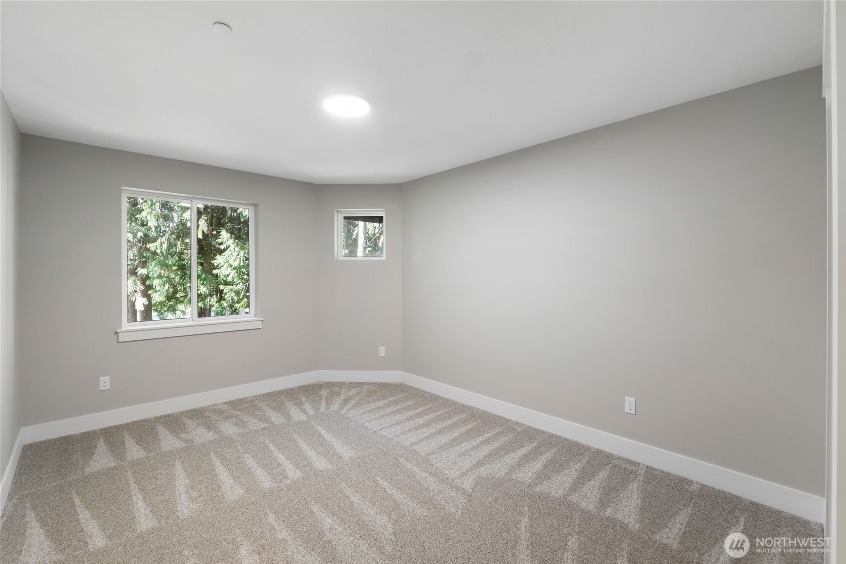 6598 Vandermark Road E, Bonney Lake, WA 98391-7382
